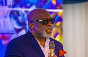 Aeronautical Engineers’ Institute confers gold award on United Nigeria Airlines’ boss